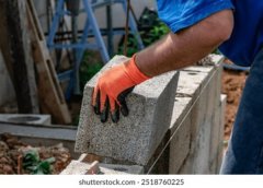 <b>工业厂房建设与施工服务</b>